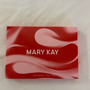 Limited Edition Mary Kay Eyeshadow Palette - Outer Glow